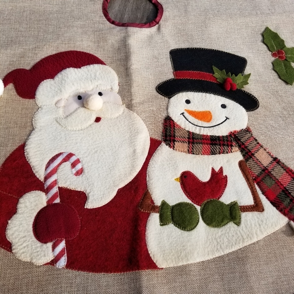 Burlap 48" Round Christmas Tree Skirt Rustic Santa Snowman Cardinal Holly - Picture 4 of 14
